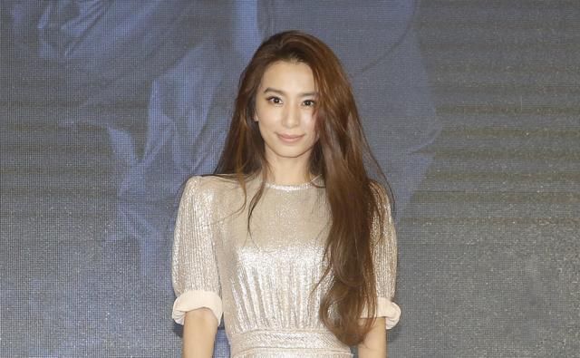  加场|1分钟售光3万3千张门票，Hebe田馥甄演唱会加场售票回馈歌迷