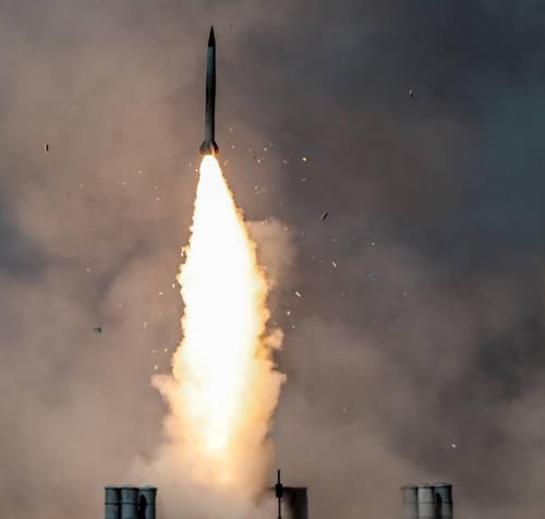 反导|越军再亮“国宝级”武器，既可以用来防空反导，还能攻击地面目标