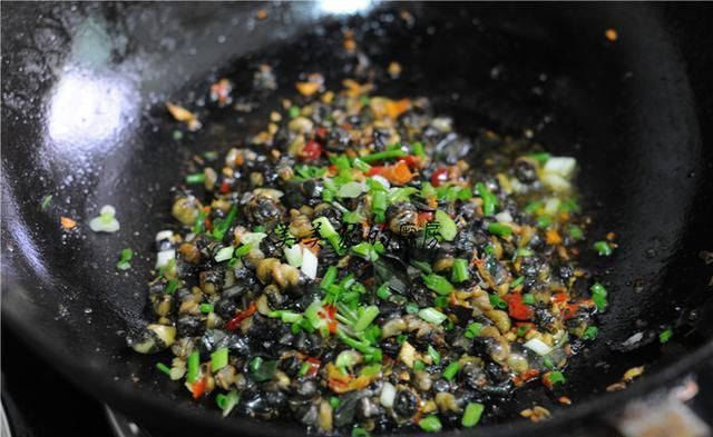 高呼|继小龙虾之后,又一“夜市霸主”产生,网友高呼:长得美营养还高