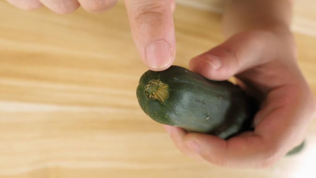  菜农|买黄瓜挑“弯的”还是“直的”，菜农不小心说漏嘴，以后别买错了