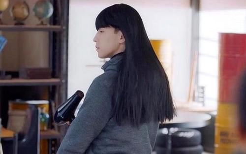  奇怪|邓伦被郭京飞说像个小姑娘，看到弹幕中的评价，关注点有点奇怪