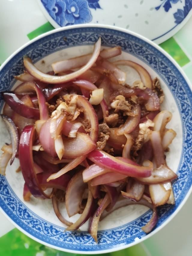 吃晚饭|今晚做了三个菜,为了减肥从不吃晚饭的糖糖却破戒了!