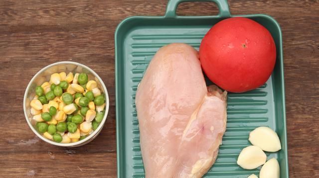 营养|番茄和它是绝配,遇到活动多买点,夏季吃它不长胖,营养还丰富