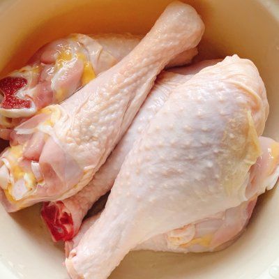  鲜嫩|好吃的鲜嫩多汁，好吃到舔手指的蒜香鸡腿，你在哪里呀