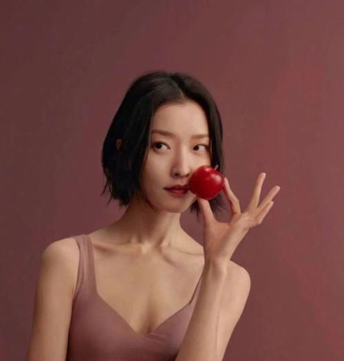 出道|丑成这样还能出道？一起看明星长相的真香打脸现场！