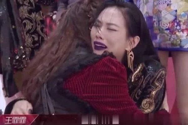  黄霄云|实力不止唱功：不接受阿朵孟佳淘汰，却认为毛不易比黄霄云强？