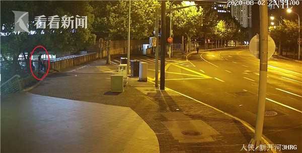  逮住|溜门贼每天准时“上下班” 躲地下三层被民警逮住