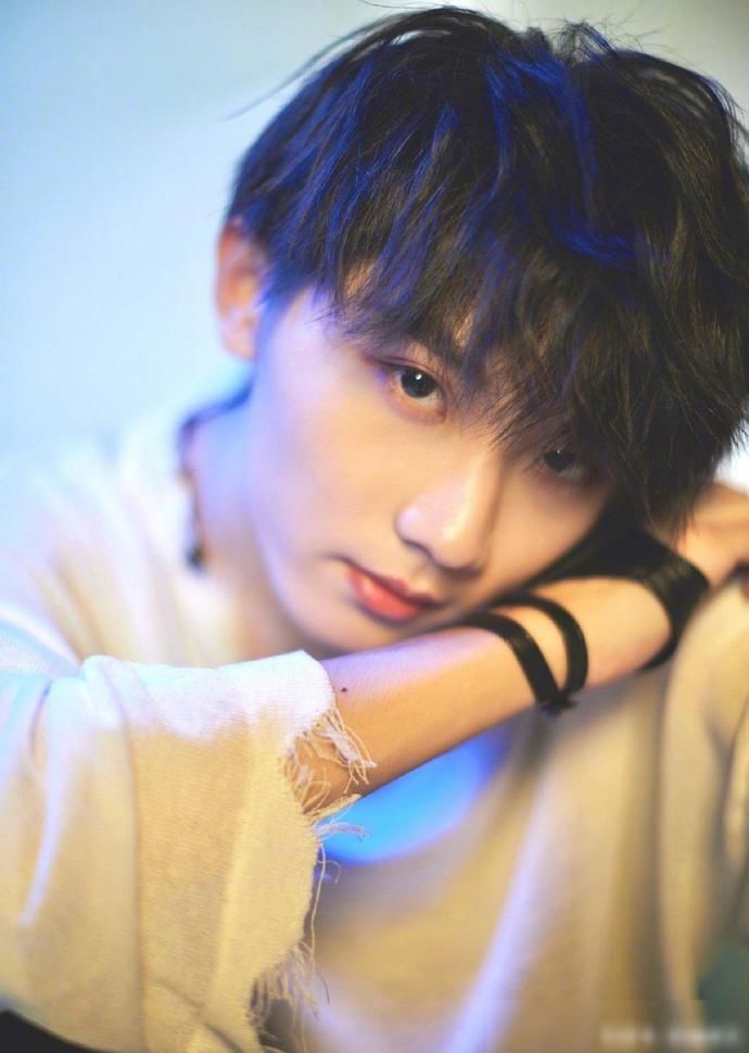  帮唱|《明日之子》官宣马嘉祺，他帮唱银河系乐团，但粉丝做法有失公平