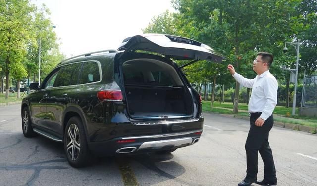 车主大人们|都说宝马X7是好车，为啥最后却买了奔驰GLS？真实车主一语道破