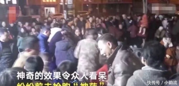 现场|男子推销神药现场折断活鸡腿，涂药后能站立：鸡不会说谎吧