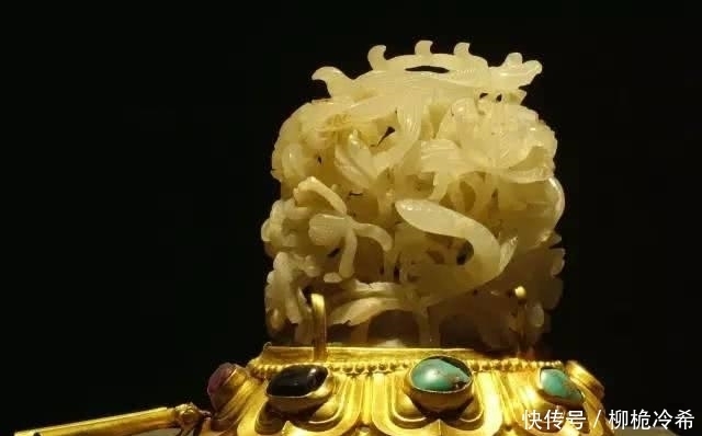  挖出|31方的“水墓”被盗, 考古挖出5000件黄金, 随手一捞全是国宝