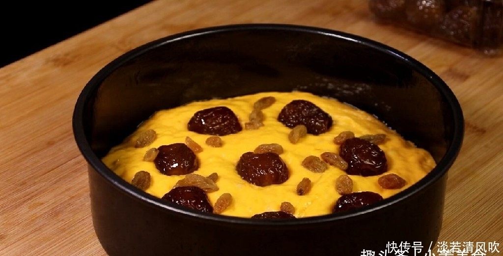 脾胃|入秋后,此面食要多吃,对脾胃好,简单好做不揉面,比面包解馋