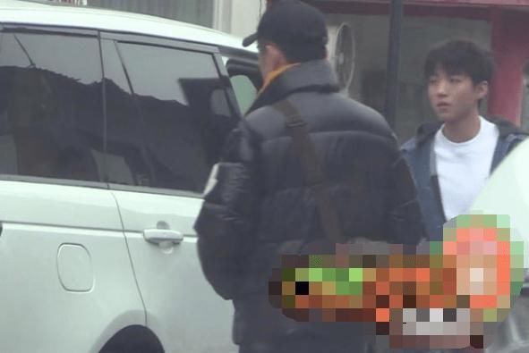 市场|王俊凯新综官宣,和谢霆锋、萧敬腾合伙开公司,市场总裁很有范儿