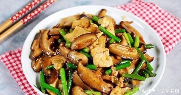  肉末|精选美食：手撕杏鲍菇，红烧茄子，肉末蒸豆腐，花菇炒肉片的做法