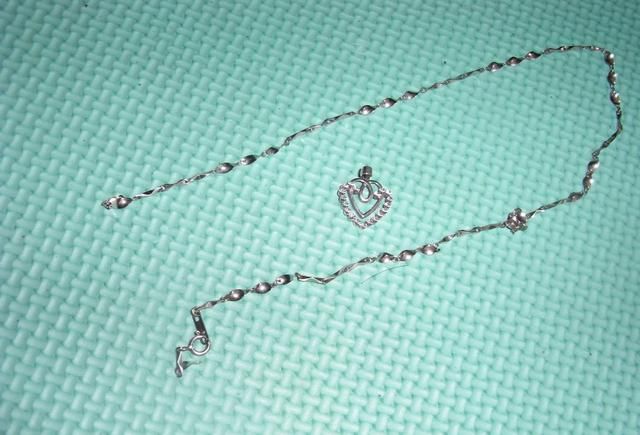 小朋友|熊孩子扯断别人项链,得知价格不菲!宝妈:我只赔五百块钱