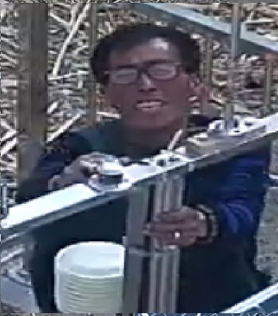 违法行为人|此人故意损毁财物，通辽警方悬赏抓他