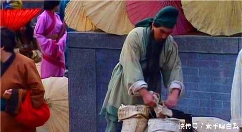 小说|张飞杀猪，关羽卖枣，刘备编草鞋？别被小说骗了，他们出身不一般