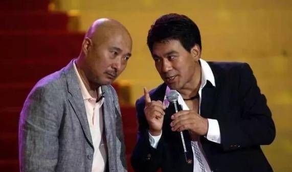 陈佩斯|从地下恋到异地恋，朱时茂与妻子这40年一路走来不容易