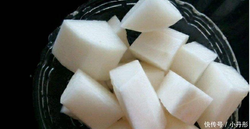  饭店|熬羊肉汤为什么总有膻味, 饭店大厨爆料: 记住这一招, 汤美味鲜!