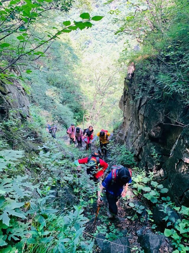  紫霞|郑州驴友团徒步紫霞关，偶遇南太行夏季云海