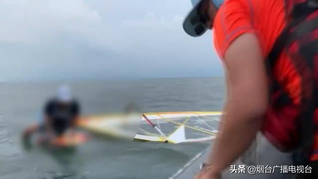 杀到|龙口：“黑格比”杀到，多人被风浪卷进大海