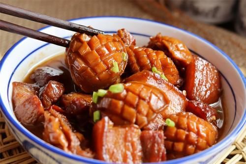 海鲜|这海鲜，以前不舍得买，今年特便宜，1斤60元，用肉焖一锅真香