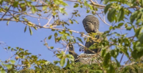 寺庙|朱元璋去寺庙拜佛,问方丈:朕要跪吗?方丈妙对8字,逃过一劫