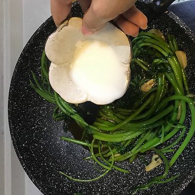  成品|爆炒蒜蓉蚝油茼蒿