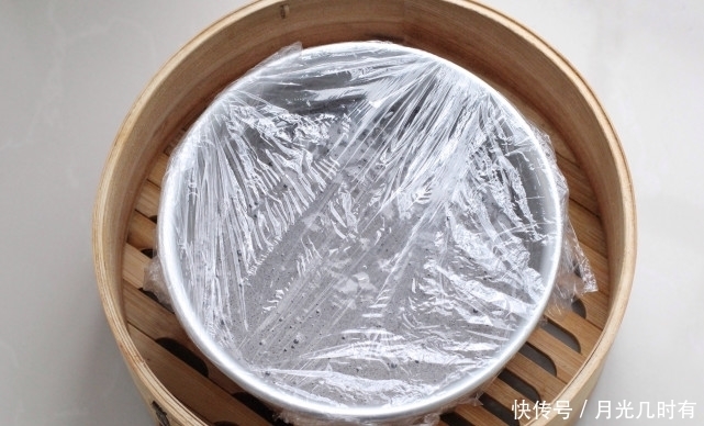 蛋白|无需揉面不用发酵,制作营养蒸糕当早餐,放锅里一蒸好吃还不上火