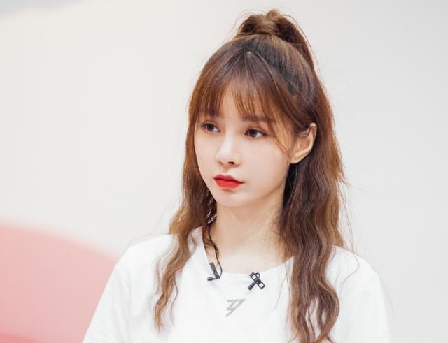  公演|《乘风破浪》二轮淘汰，沈梦辰离开太离谱，被淘汰其实另有原因？