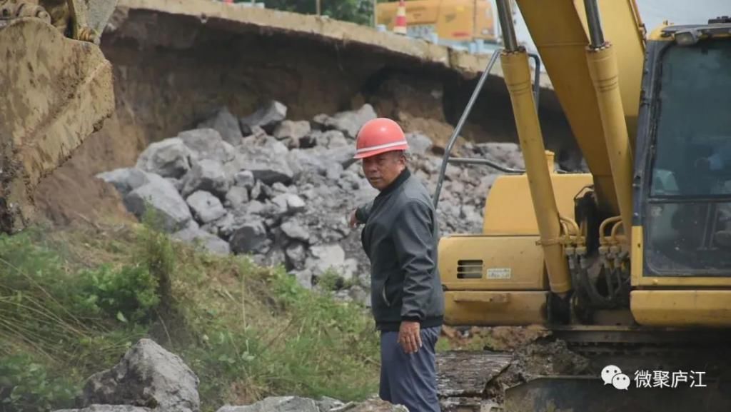  直击|【直击防汛一线】上阵“父子兵”，协调运输助保障！