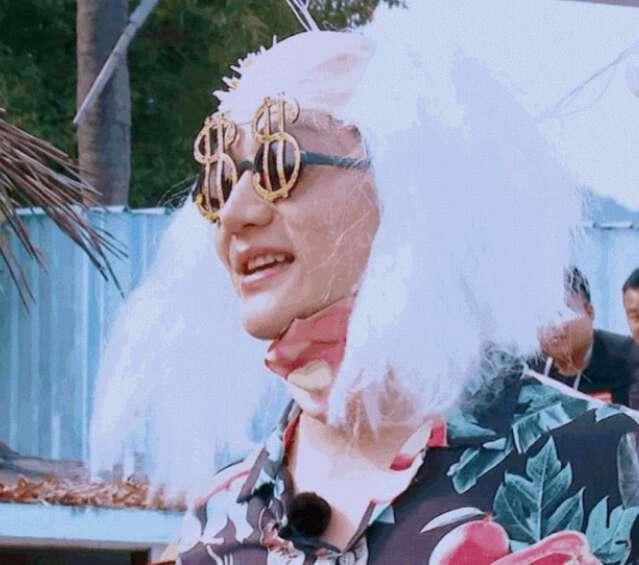  黄晓明|《夏日冲浪店》热播，王一博一行为看出黄轩和黄晓明的差别