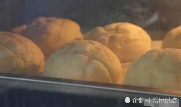 柔软|日式菠萝包,咋做才能柔软好吃很多人第一步就错了,关键在和面