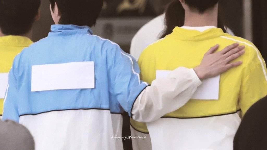  合体|帅哥成对，快乐翻倍！蔡徐坤、陈立农合体录制《奔跑吧》向粉丝打招呼