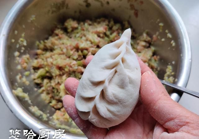 老妈|三伏天的早餐最爱这一口,儿子一顿吃8个,老妈连吃还打包