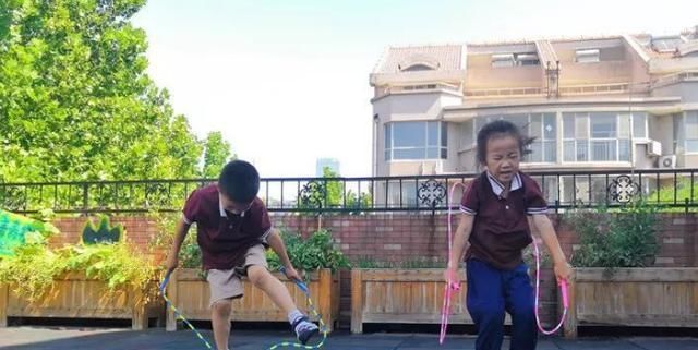 在家|6岁女孩每天在家跳绳,楼下大爷想出奇招,大爷“同归于尽”