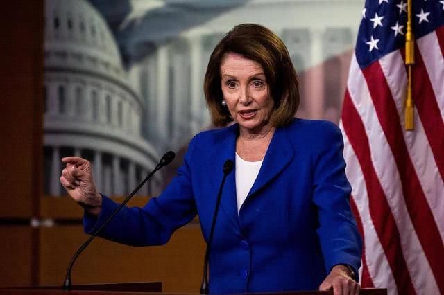 美国|落井下石!佩洛西:若特朗普败选后不离开白宫,就用烟熏出去