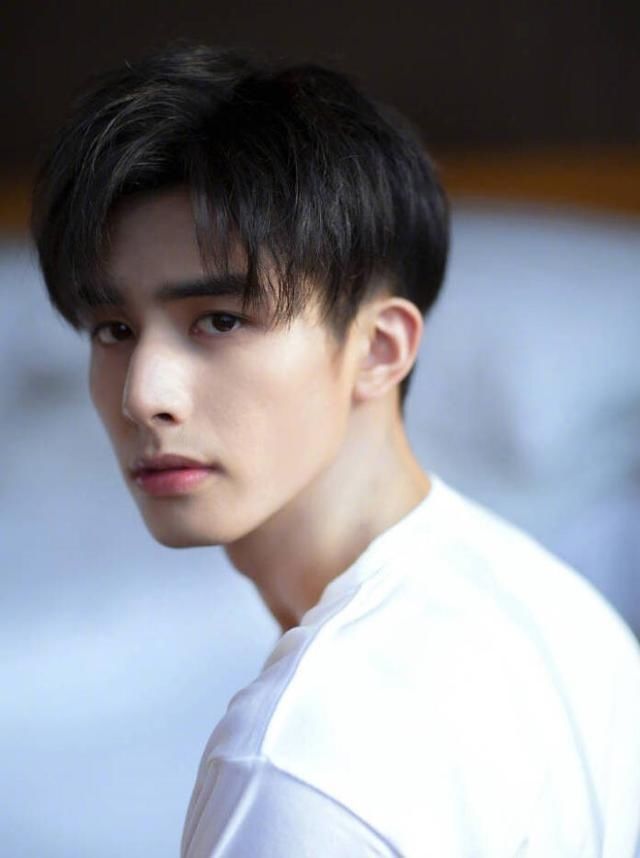  选择|《天天向上》预告出来了，谭松韵被迫选队友，会不会选择小哥呢？