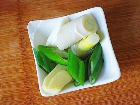  正当|秋后正当吃的菜，鲜嫩味美补蛋白，下锅一炒就能吃，遇到别错过