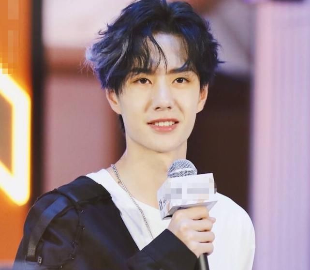  表演|818晚会节目单公布：有大张伟特地为王一博写的歌，天天兄弟SZD！