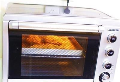 简单|金黄酥脆的日式炸猪排要这样做才香酥入味,简单方便人见人爱