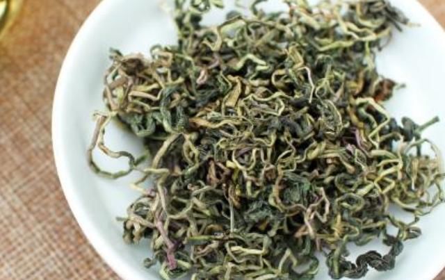  溜走|泡蒲公英时加点“它”，连喝一周，肝干净口臭溜走，肾也更健康