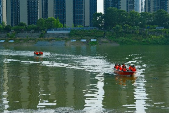 武警湖南总队某部严密组织抢险救援演练