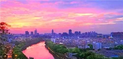 正面|杀人犯潜逃16年，被捕时已成寺院得道高僧，拍照时从不敢正面示人