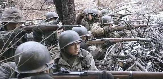 精神|邱少云牺牲高地后续：志愿军一个排肉搏牺牲！美军排长精神崩溃