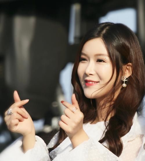  火箭|被《创造101》淘汰的她，如今成人生赢家，连火箭少女都望尘莫及