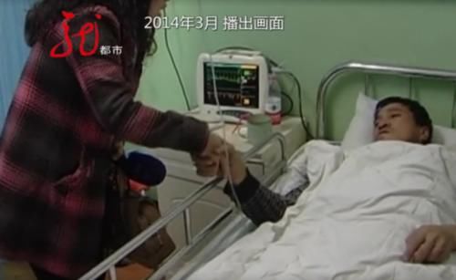  名字|一个人竟有三个名字？装病发、吃霸王餐……六年前的这一幕再现！