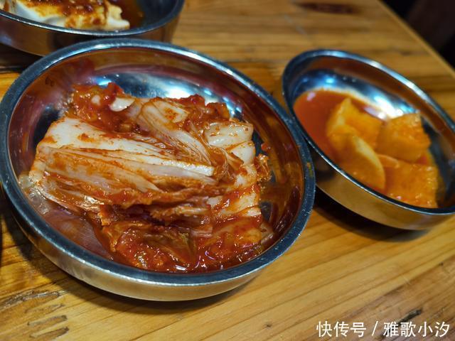 老板娘|这一顿韩式烤肉，12道菜才消费158元，老板娘你真的不会亏本吗？