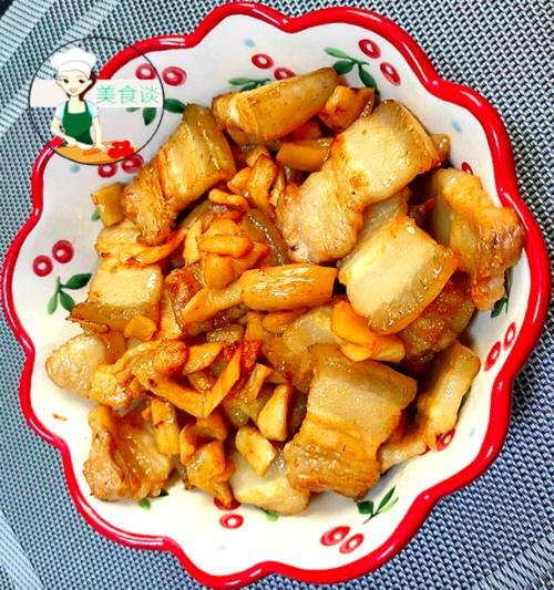  适量|热天，这菜我家常做，配五花肉炒特香，好吃又下饭，每回都吃撑了