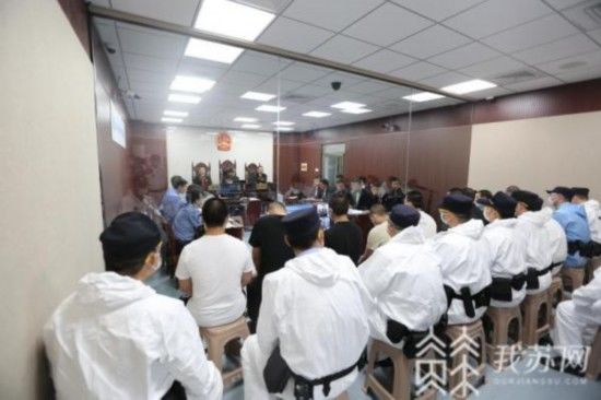 长江|南通长江砂霸团伙覆灭 “黑老大”获刑19年